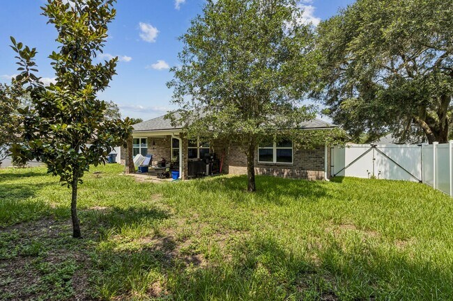 Building Photo - 87096 Farnsworth Ln