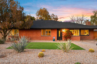 Building Photo - 1716 W Berridge Ln