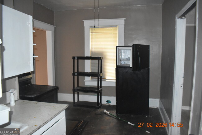 Building Photo - 4048 Kemper Ave