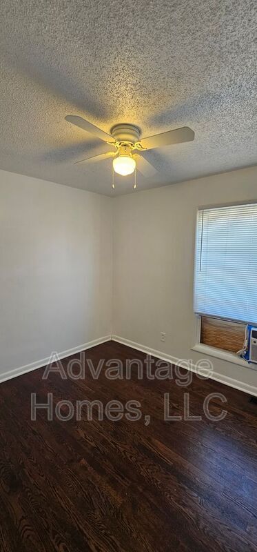 Building Photo - 9625 Beacon Ave