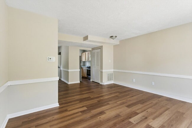 Building Photo - 506 Genneys Way
