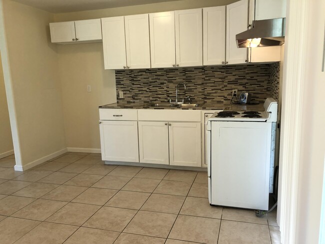 Building Photo - 16-2100-2100 Lehua Dr