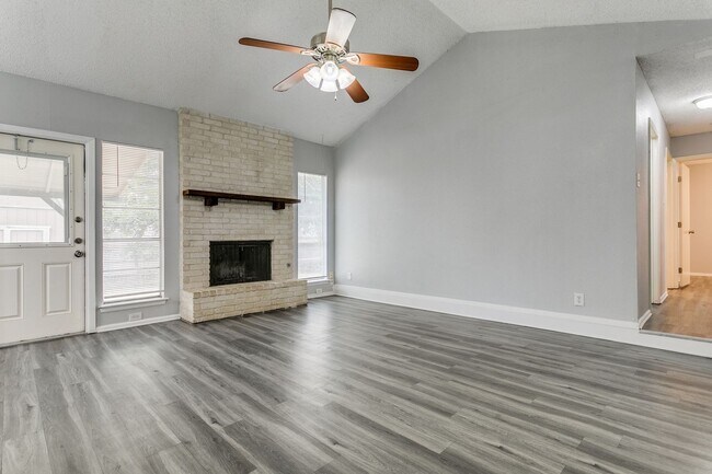 Building Photo - 13226 Chesterton Dr