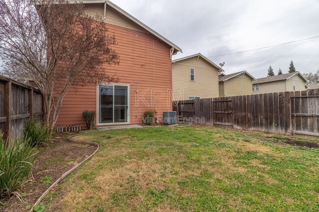 Building Photo - 2550 Plymouth Oaks Ct