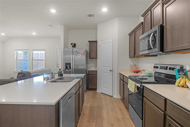 Building Photo - 2907 Hadley Dr