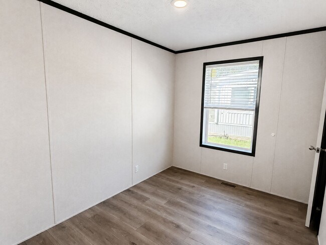 Building Photo - 4204 Camary Ln