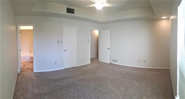 Building Photo - 2025 Heather Brook Dr