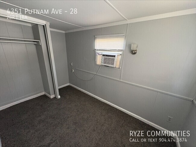 Building Photo - 4351 Putnam Ave