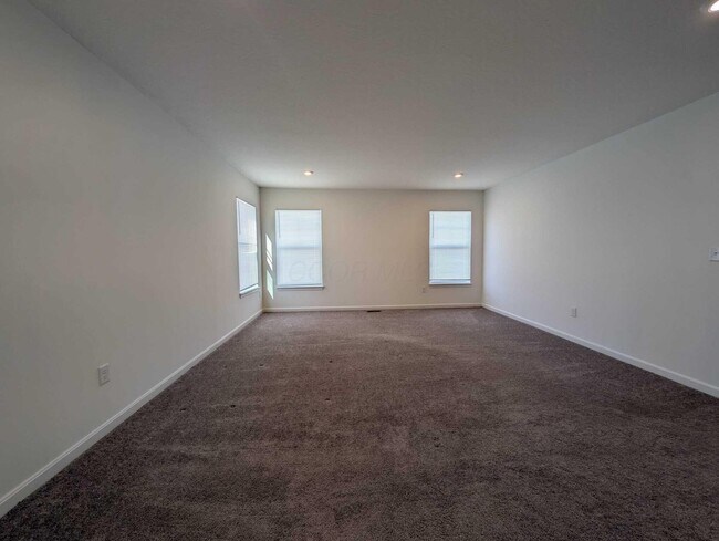 Building Photo - 8210 Daylily Dr