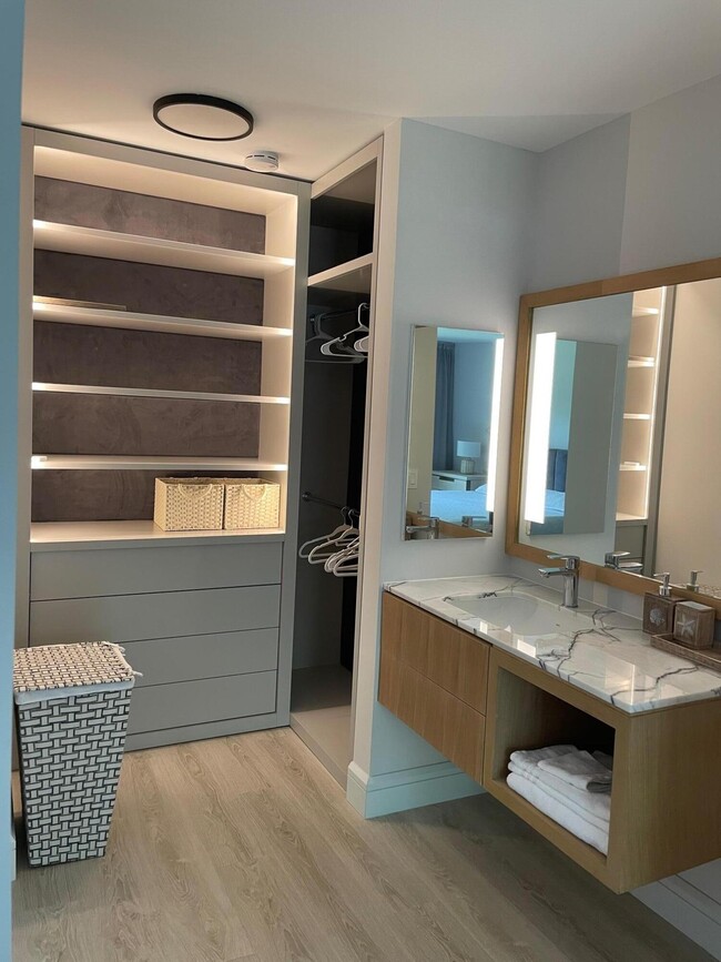 Building Photo - 12959 Pennypacker Trail