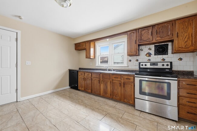 Building Photo - 972 Capitol Ave