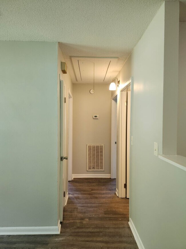 Building Photo - 5053-5055 Harley Ln