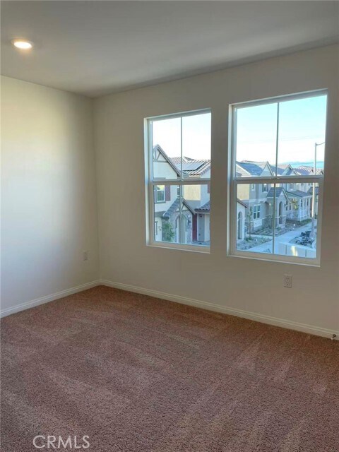 Building Photo - 8552 Midway Ln