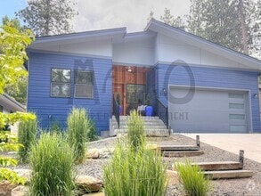 Building Photo - Beautiful South Hill Rancher