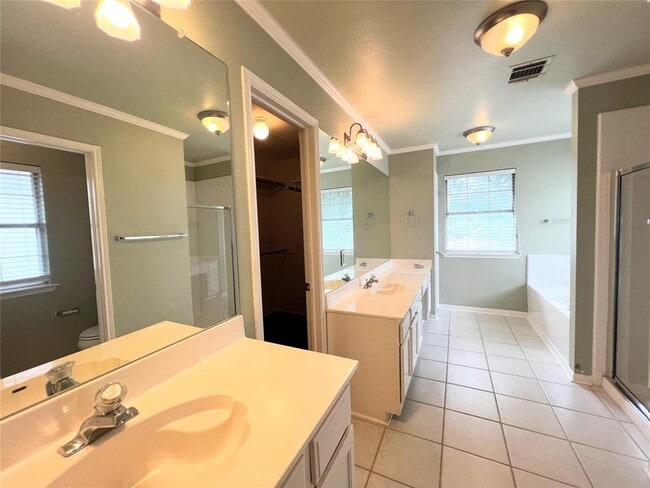 Building Photo - 12416 Beartrap Ln