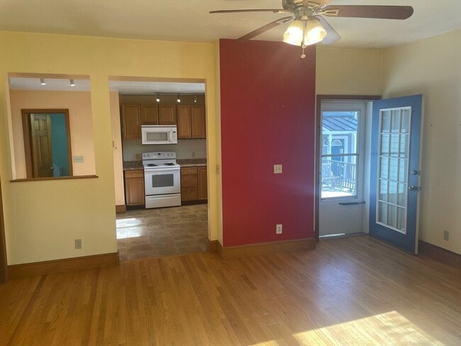 Building Photo - 21 Court St