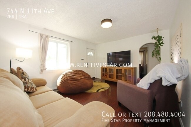 Building Photo - 744 N 11th Ave