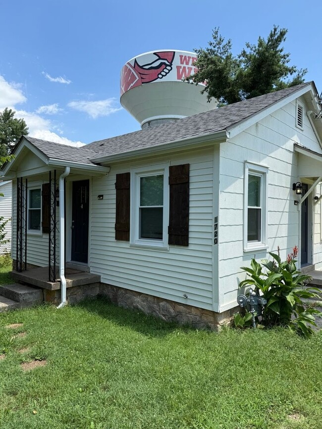 Primary Photo - 2 Bed/1 Bath House