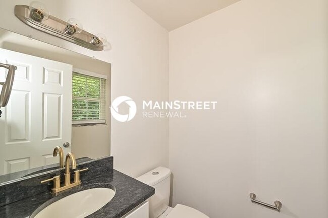 Building Photo - 6509 Ellesmere Dr NW