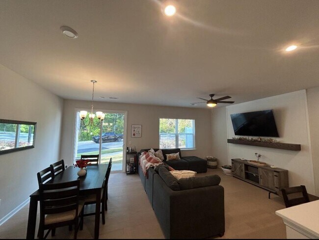 Building Photo - 6021 Caprera Wy