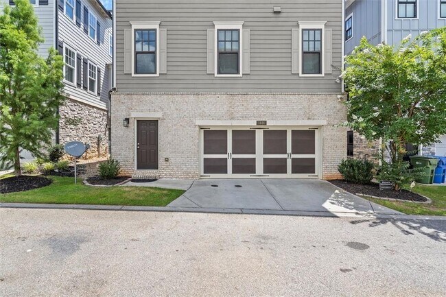 Building Photo - 1446 Fairmont Ave NW