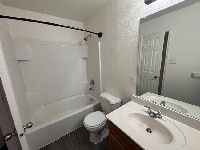 Building Photo - Upgraded single story house in Keller ISD