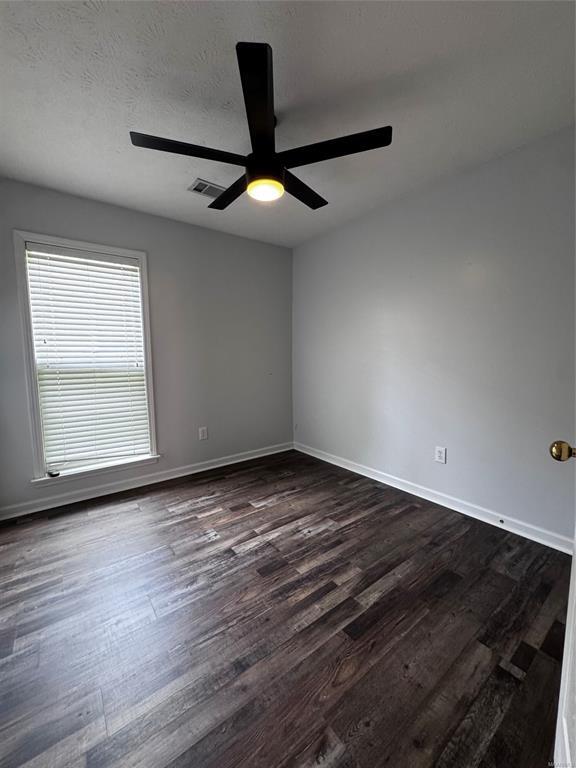 Building Photo - 1801 Young Pointe Blvd