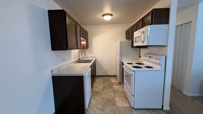 Building Photo - Upper 2-Bedroom | Brand New Updates & Heat Included!