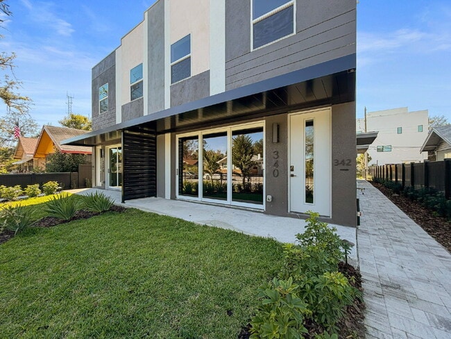 Building Photo - 340 14th St N