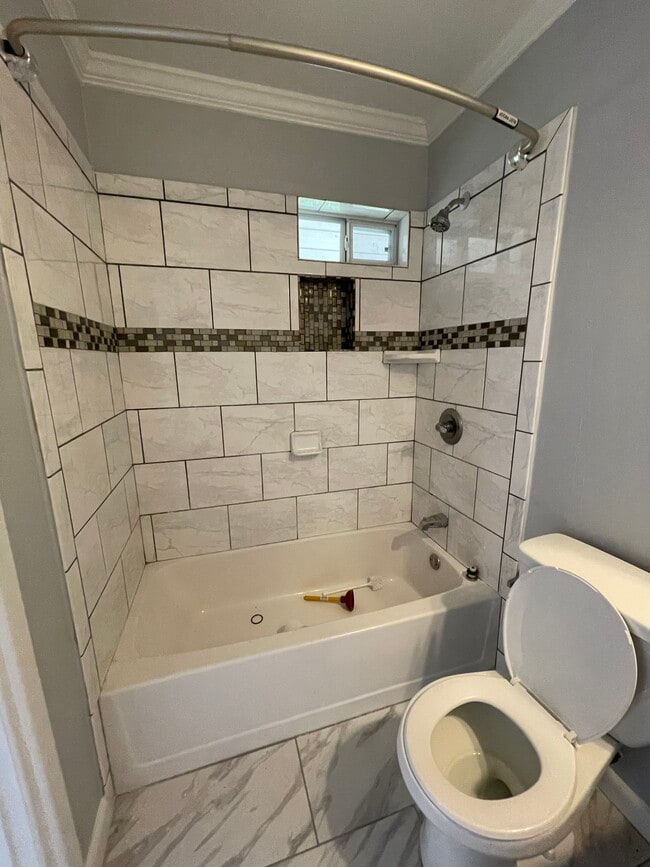 Building Photo - 4830 French Dr