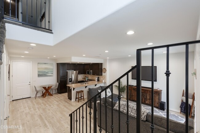 Building Photo - 327 Newbury Vista Ln