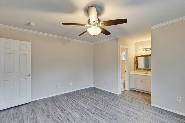 Building Photo - 10407 Button Quail Dr