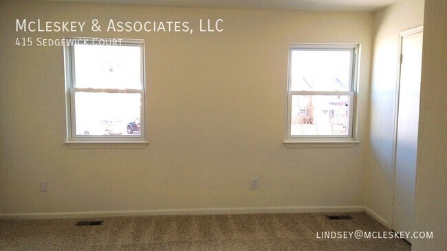 Building Photo - Washington Square Townhouses