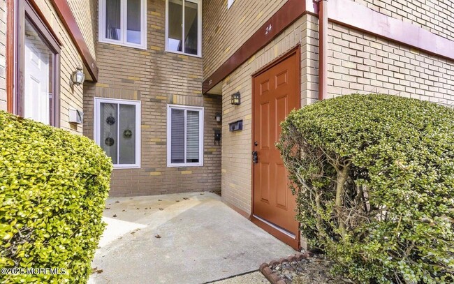 Building Photo - 24 Northrup Dr