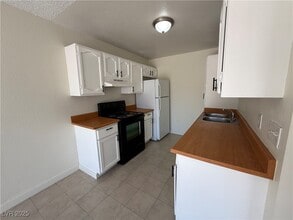 Building Photo - 5208 Greene Ln