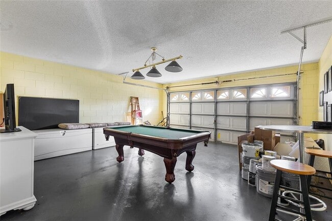 Building Photo - 8619 Knottingham Dr