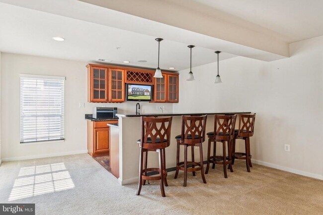 Building Photo - 15205 Orchard Farm Pl