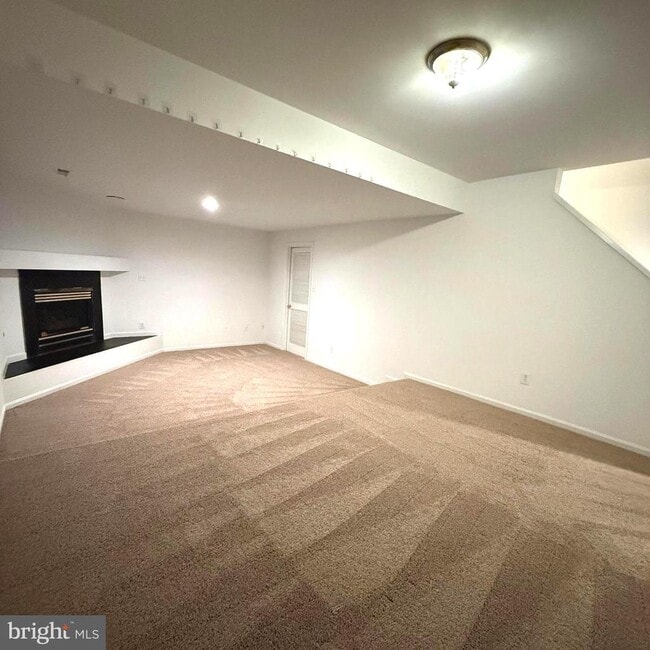 Building Photo - 13120 Misty Glen Ln