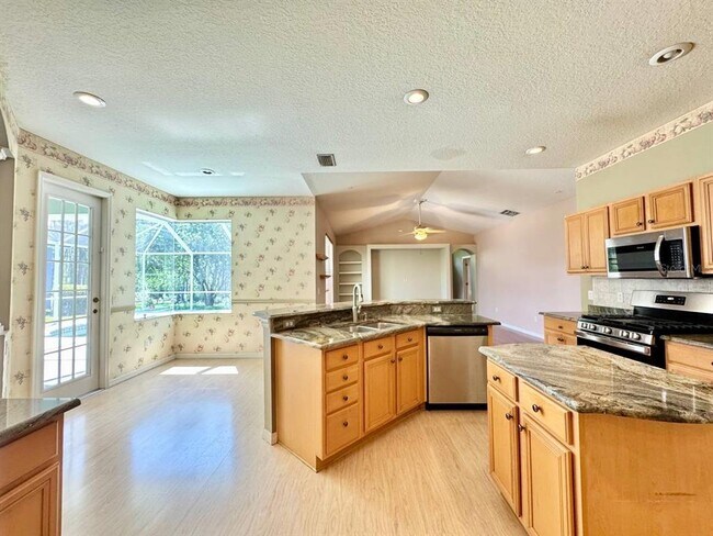 Building Photo - 14639 Coral Berry Dr