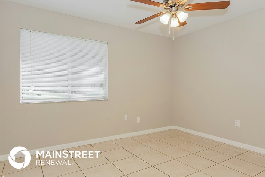 Building Photo - 241 Manth Ave