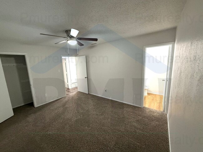 Building Photo - AVAILABLE NOW!!! Charming 3-bedroom, 1.5-bathroom house in Cedar Hill