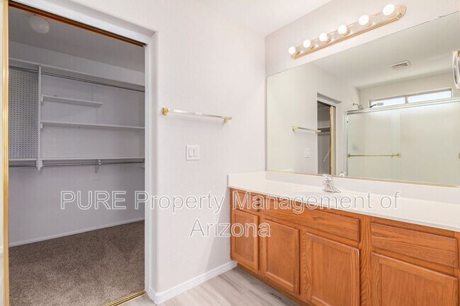 Building Photo - 28026 N 23rd Dr
