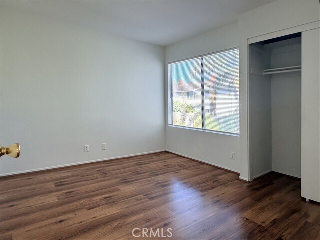 Building Photo - 4881 Royce Rd