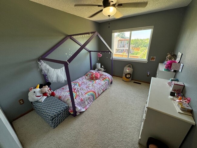 Building Photo - Wonderful Highlands Ranch Location!