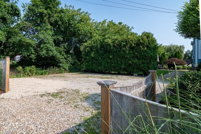 Building Photo - 55 Linebrook Rd