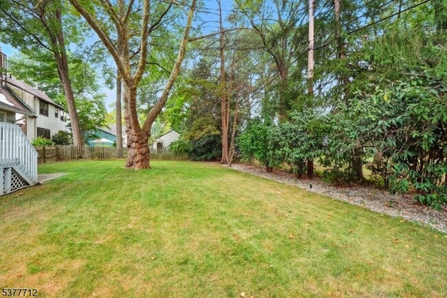 Building Photo - 49 Canoe Brook Pkwy