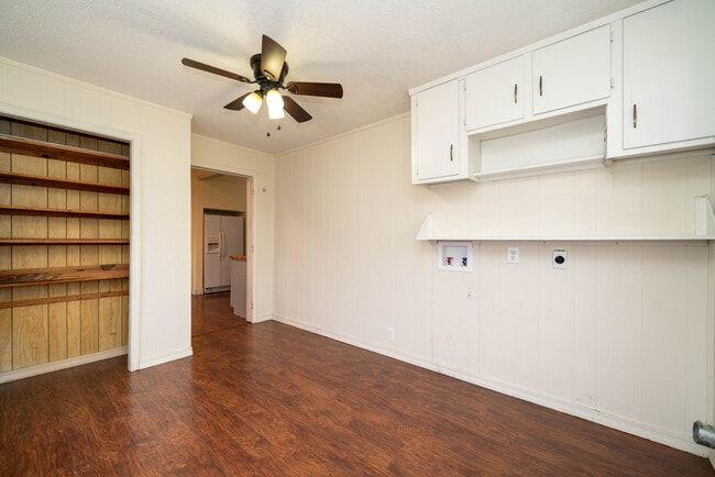 Building Photo - 1284 Buchanan Rd