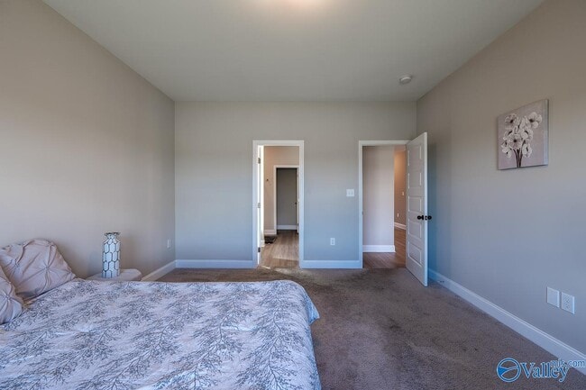 Building Photo - 106 Elaina Grey Ct