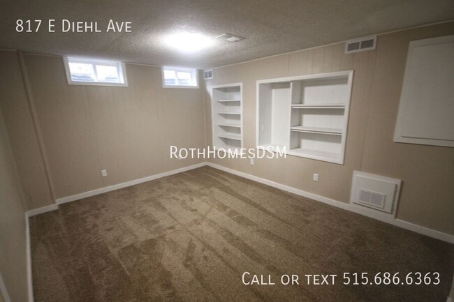 Building Photo - 817 E Diehl Ave