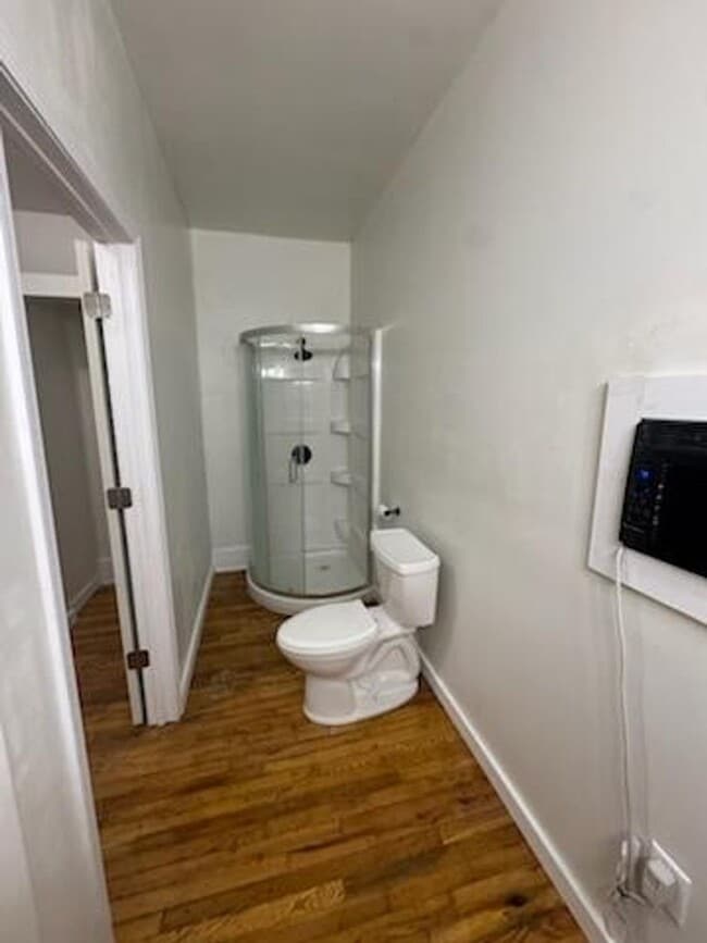 Building Photo - 1513 Front St